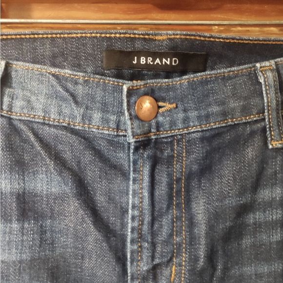 J Brand • LIKE NEW Distressed Aidan *BIG TIME* Jeans - Picture 5 of 5